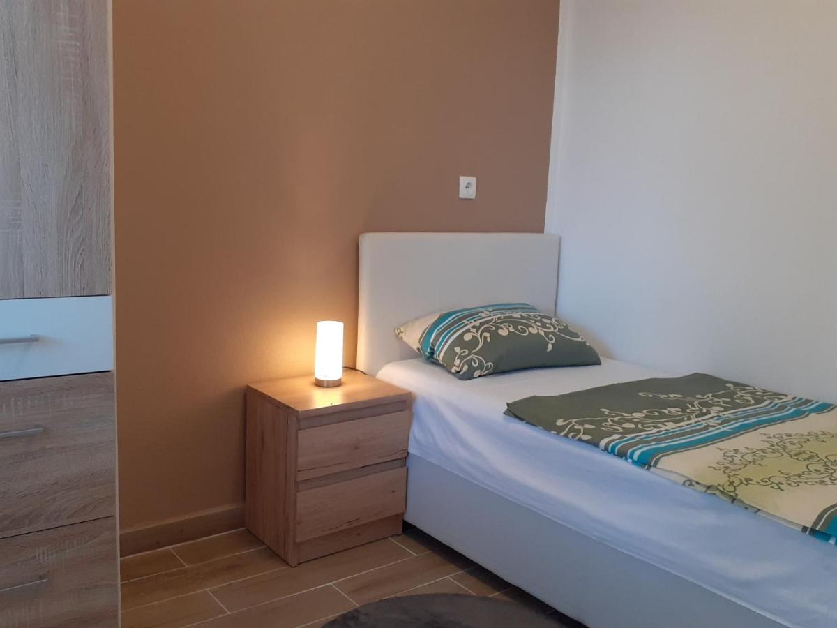 Apartment Hana With A Private Pool 말린스카 외부 사진
